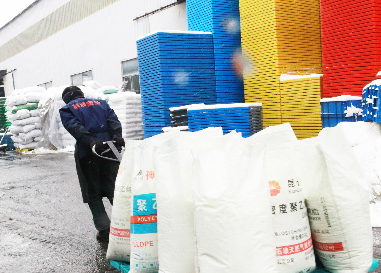 瑞雪兆豐年，2018你的年貨在路上...