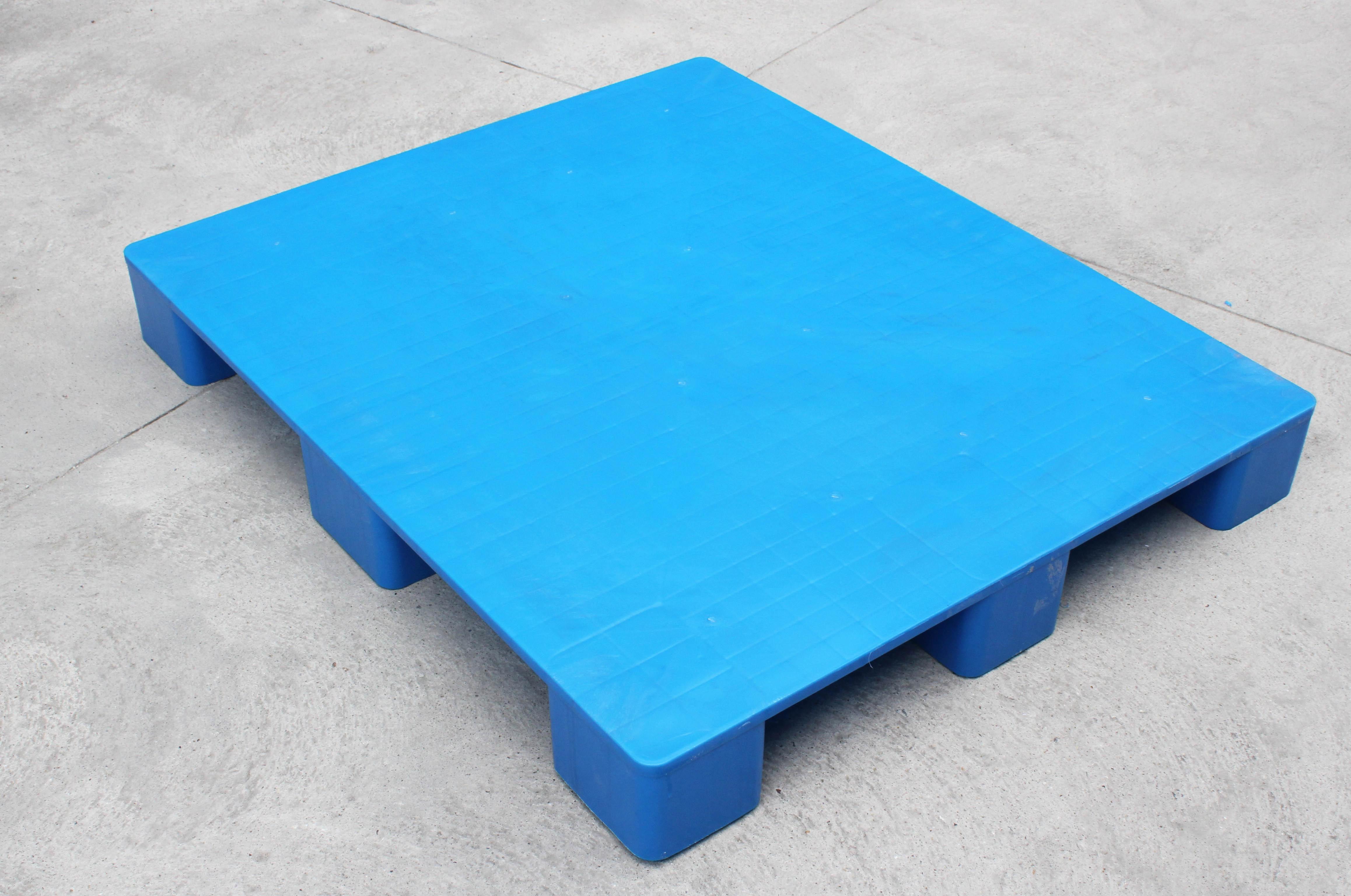 如何根據(jù)溫度選擇合適的冷庫塑料托盤！