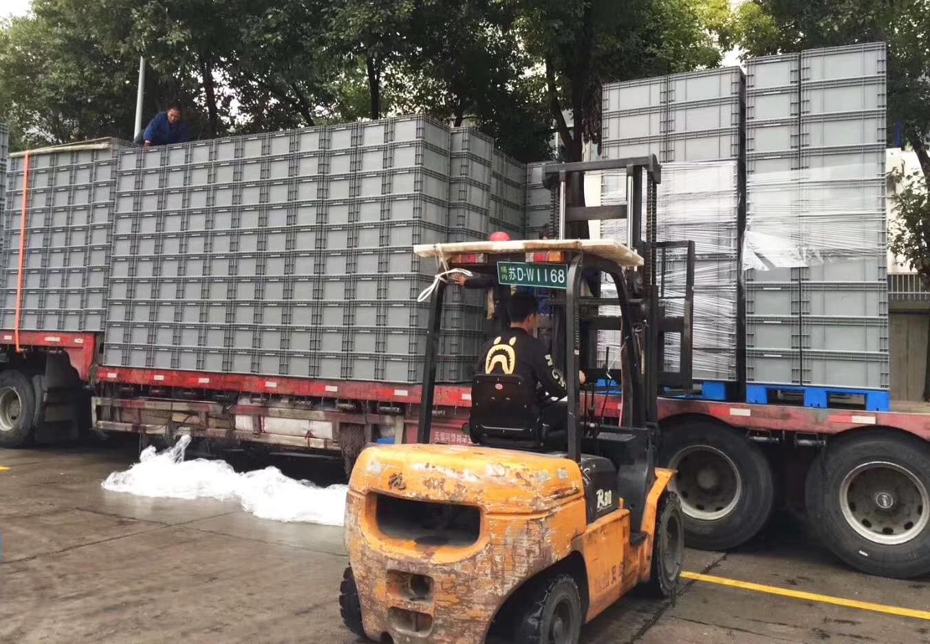 雨天！塑料托盤、環(huán)衛(wèi)垃圾桶等貨品不耽誤發(fā)貨~