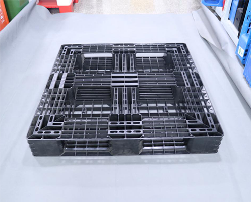 為什么出口塑料托盤是黑色的，你想過么？