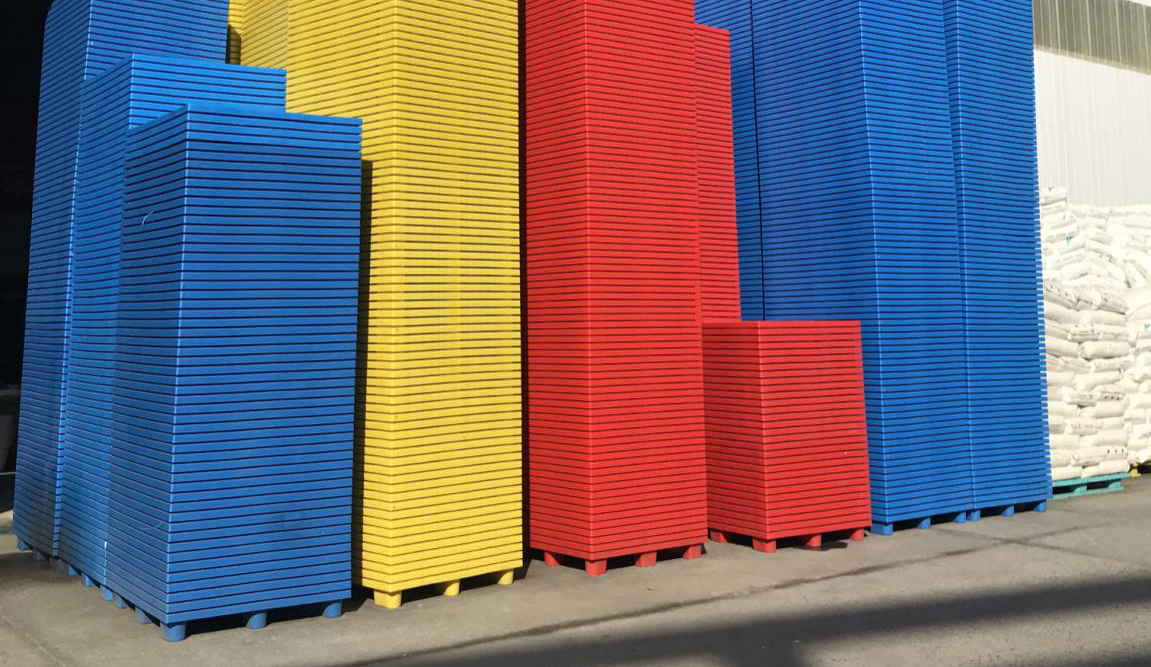 九腳塑料托盤價格，便宜有好貨~