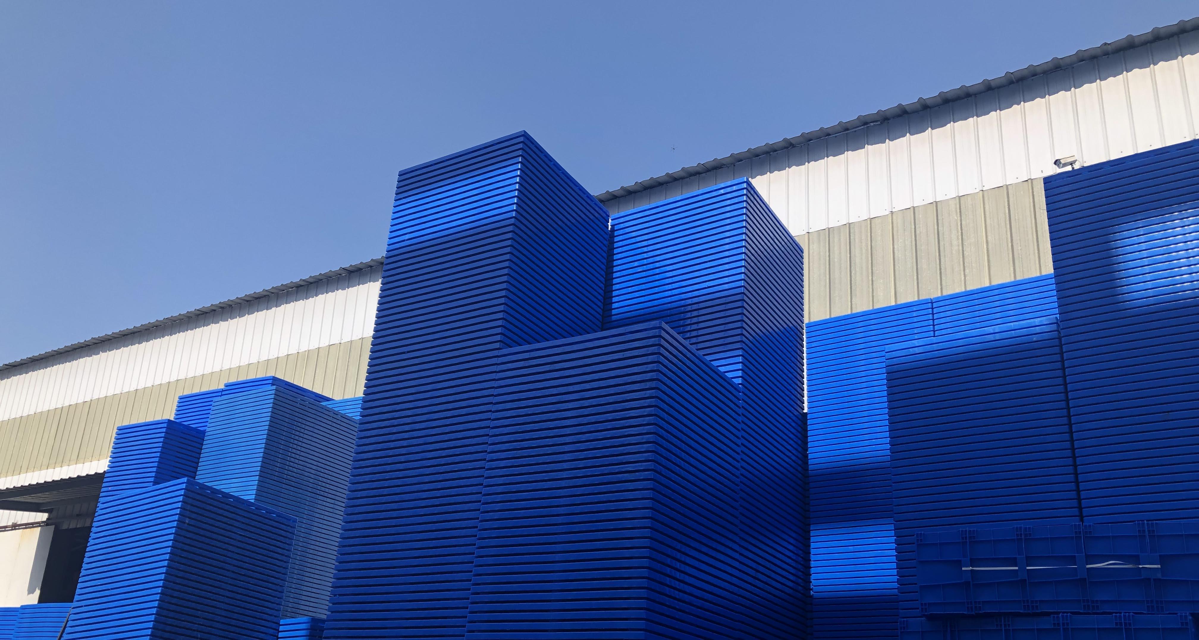 塑料托盤(pán)價(jià)格怎樣？論塑料托盤(pán)如何成為現(xiàn)代倉(cāng)儲(chǔ)物流的較佳選擇