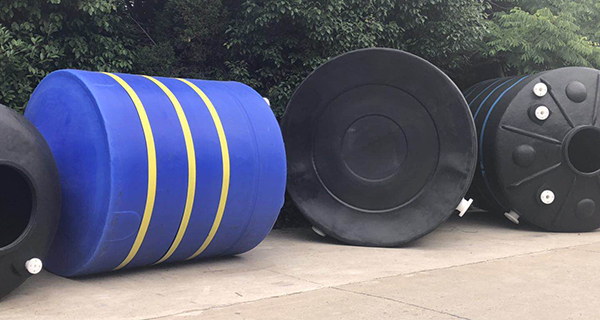 塑料儲(chǔ)罐外緣鋼帶的那些事情？