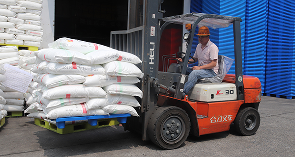 酷暑，如何增加塑料托盤的耐熱性能？